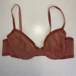VICTORIA’S SECRET dusty pink mesh and velvet bralette 36B
